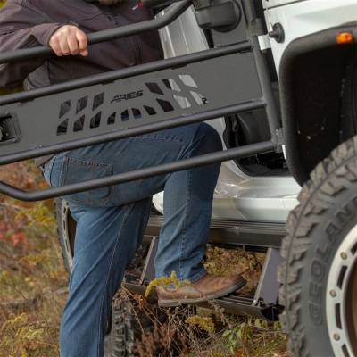 ARIES - ARIES 3036571 ActionTrac Powered Running Boards - Image 4